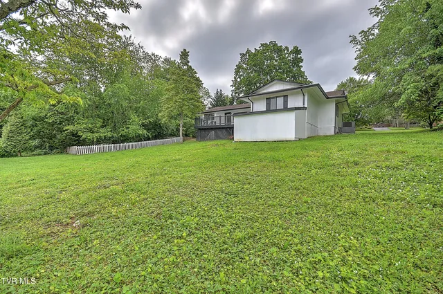 $445,000 | 28 Kingsbridge Street, Bristol, TN 37620