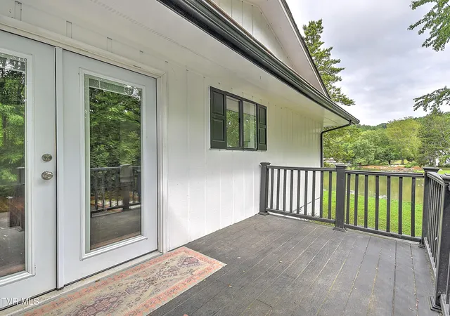 $445,000 | 28 Kingsbridge Street, Bristol, TN 37620