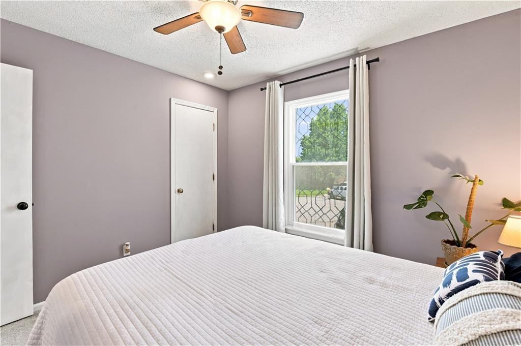 906 Fairview Circle Pleasant Hill, MO 64080 - Photo 21 of 56 Gallery Image 21