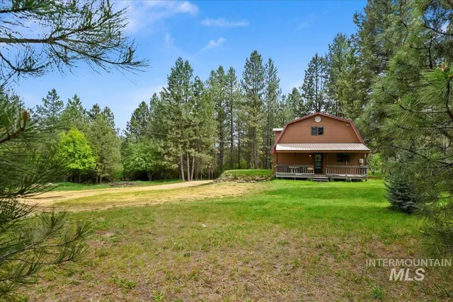 $699,900 | 76 West Castle Creek Road, Garden Valley, ID 83622