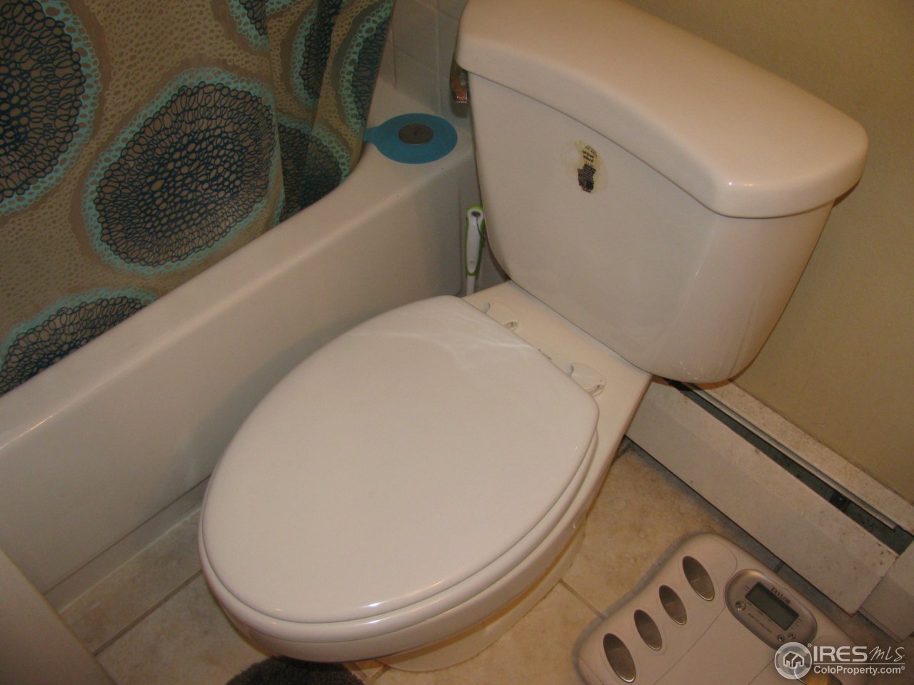 2707 Valmont Road, Unit 108 Boulder, CO 80304 - Photo 11 of 24 Newer elongated toilet