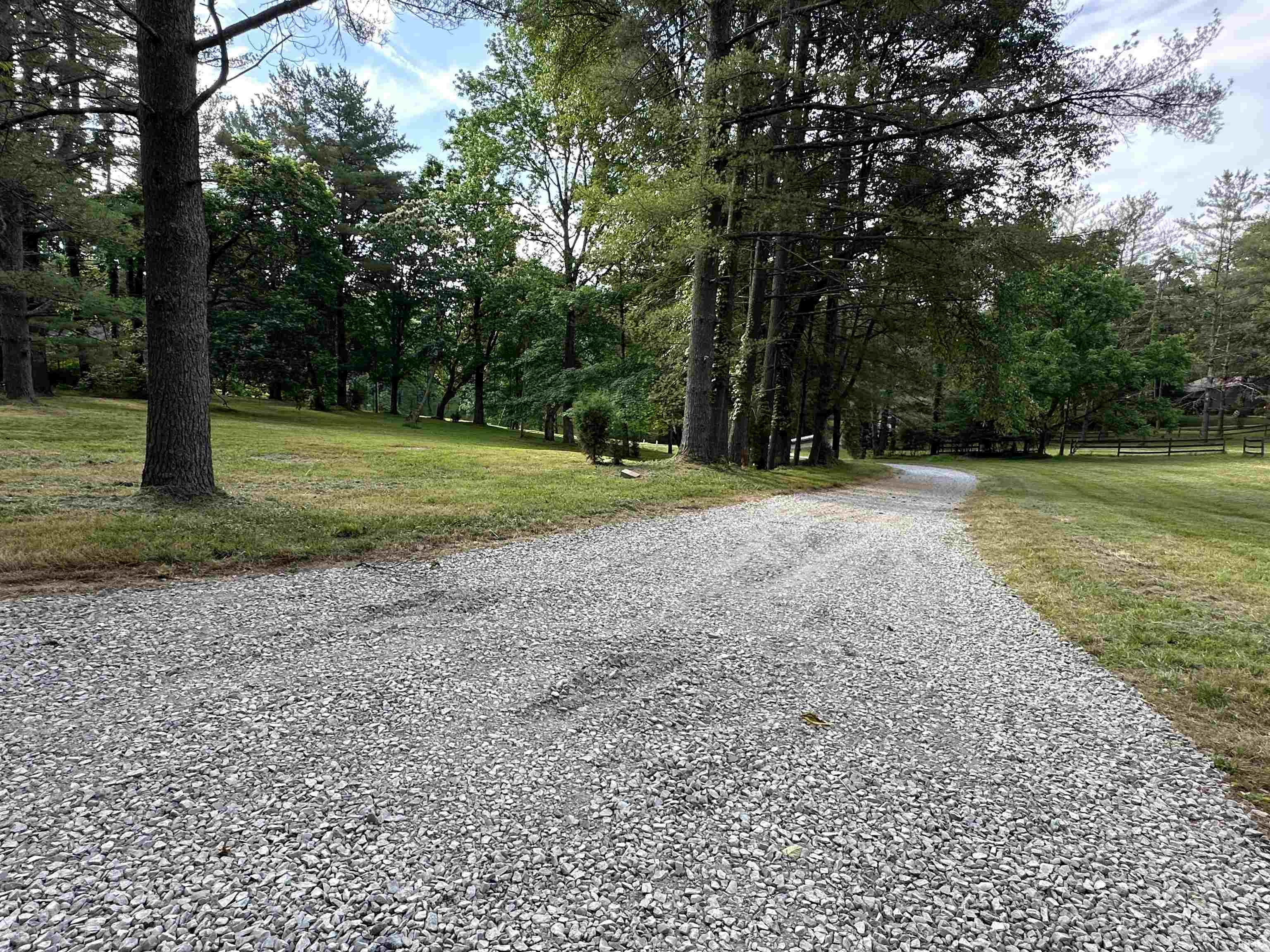 6655 East Gross Road Bloomington, IN 47401 - Photo 9 of 15