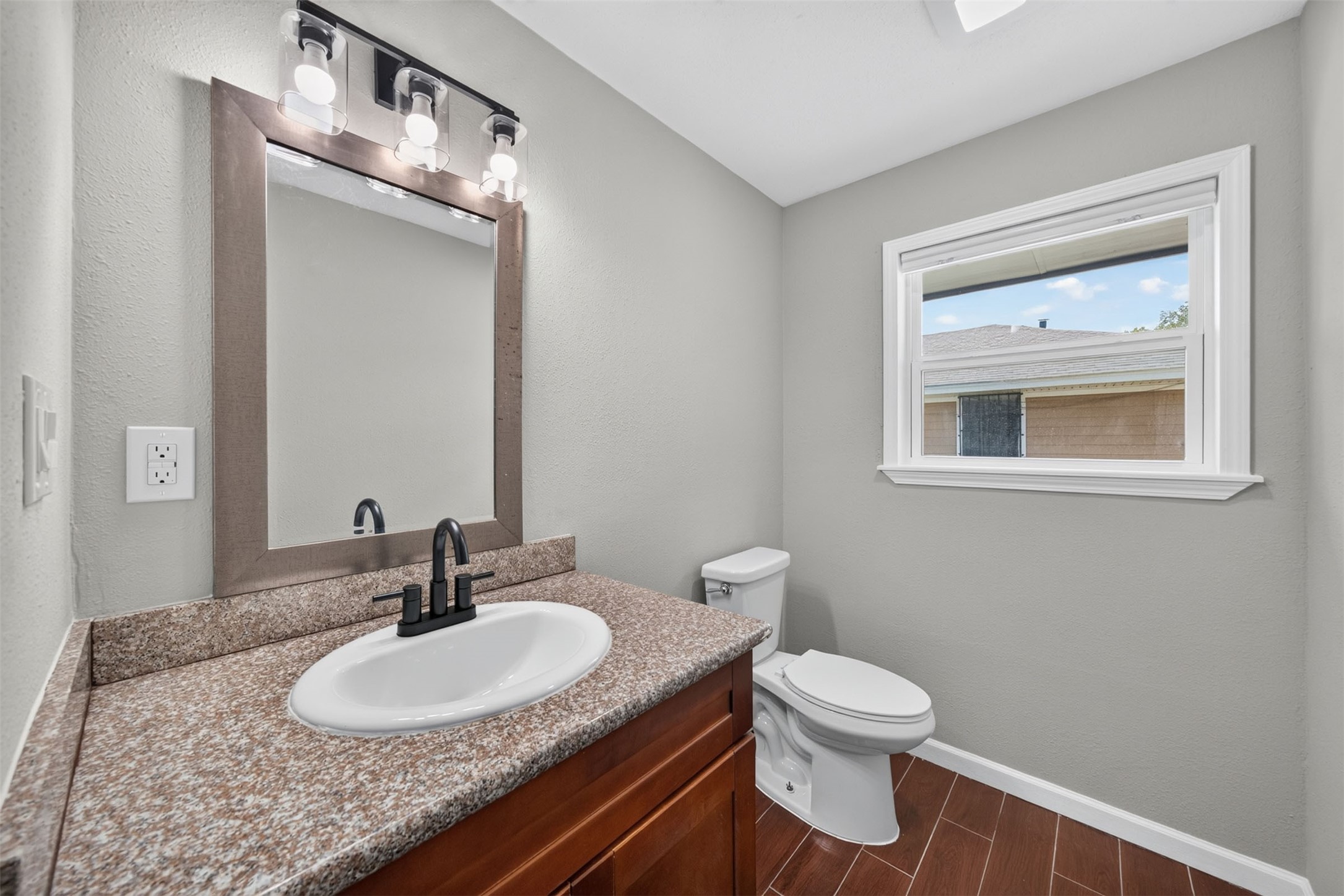 6855 Richwood Road Houston, TX 77087 - Photo 29 of 33 Gallery Image 29