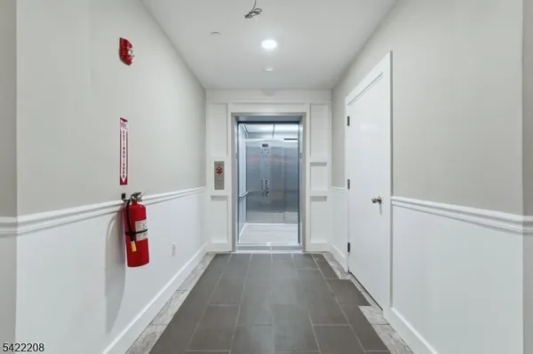 $3,100 | 95 Shepherd Lane, Unit B201, Totowa, NJ 07512