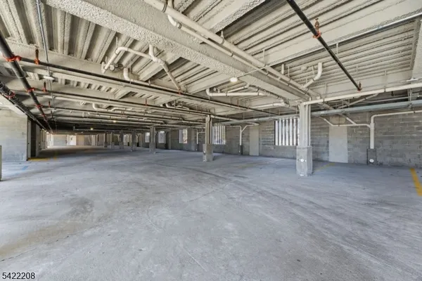 $3,100 | 95 Shepherd Lane, Unit B201, Totowa, NJ 07512