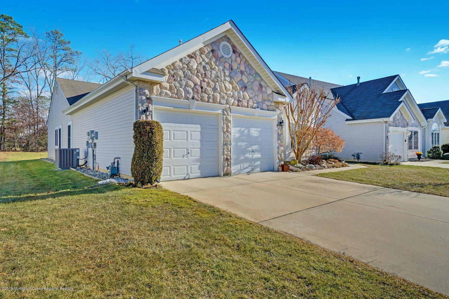 53 Merion Ln Jackson NJ 08527-large-003-