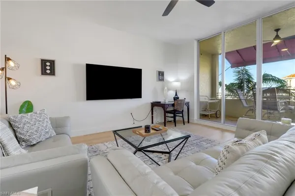 $10,000 | 451 Bayfront Place, Unit 5505, Naples, FL 34102