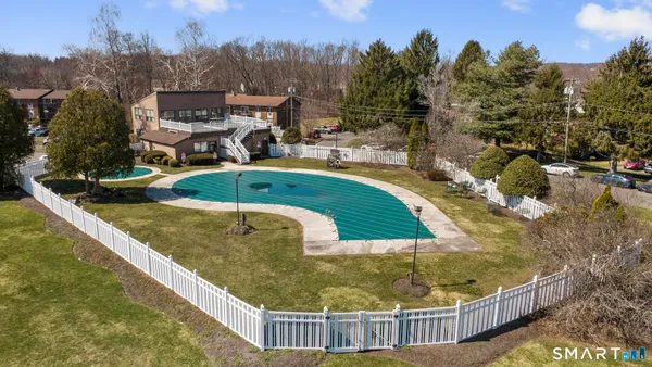 $195,000 | 85 Balance Rock Road, Unit 4, Seymour, CT 06483