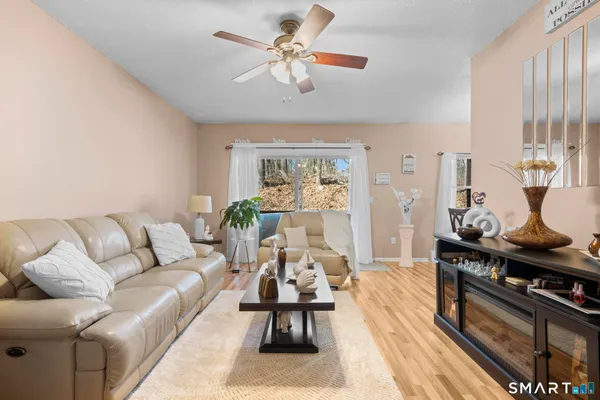 $195,000 | 85 Balance Rock Road, Unit 4, Seymour, CT 06483