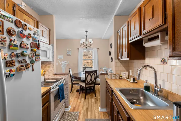 $195,000 | 85 Balance Rock Road, Unit 4, Seymour, CT 06483