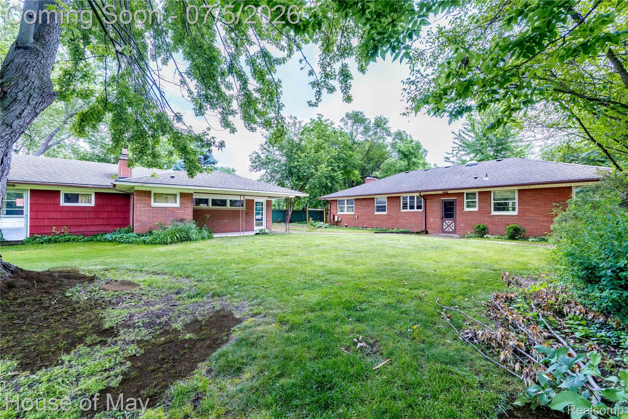 12054 Belleville Road Belleville, MI 48111 - Photo 2 of 16 12054 Belleville-25.jpeg