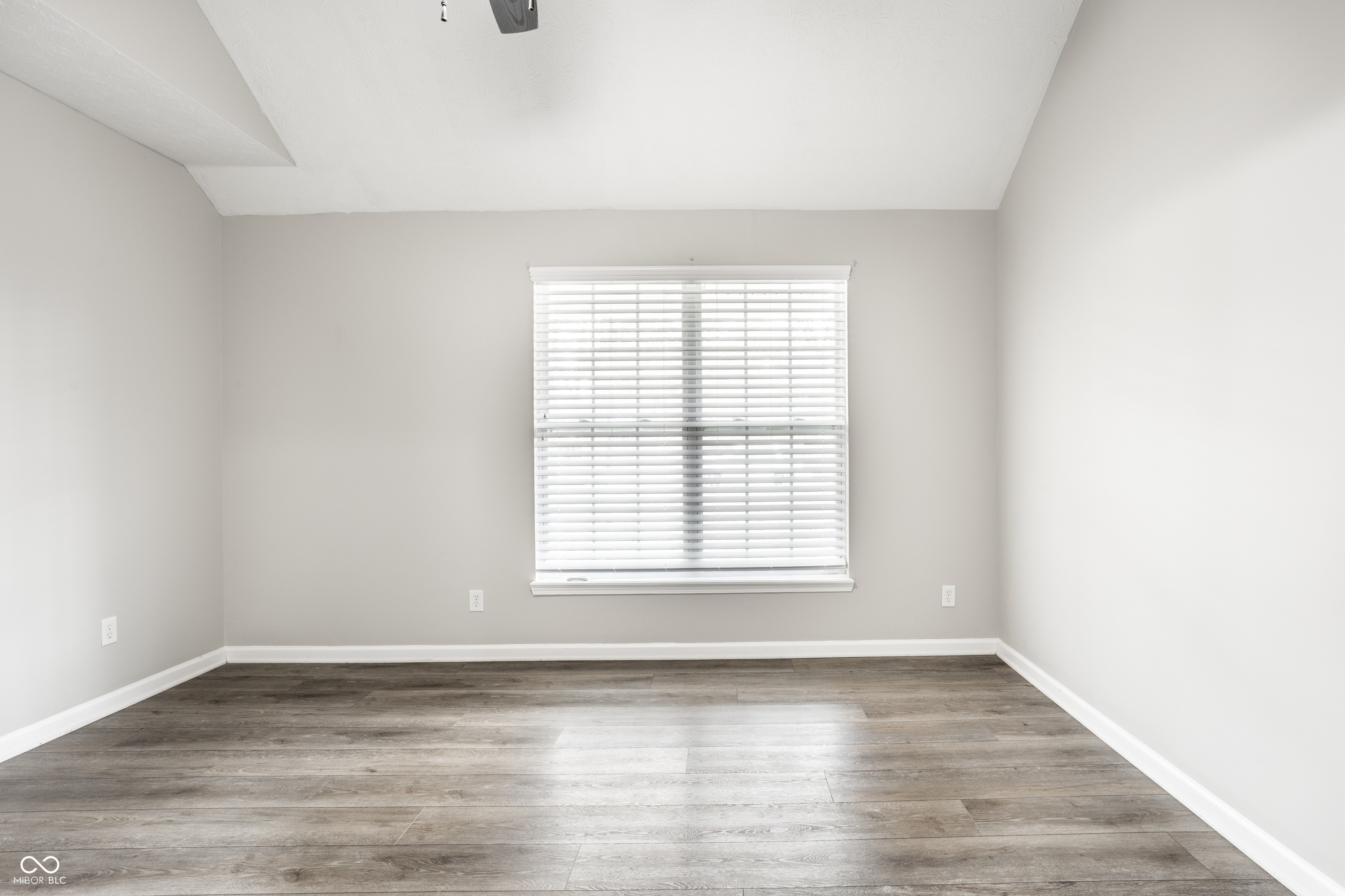 3946 Lincoln Road Indianapolis, IN 46228 - Photo 16 of 40