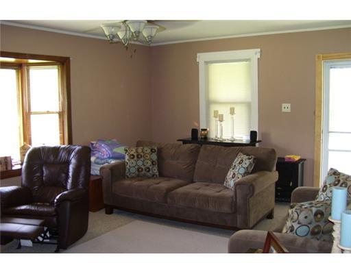 1496 Gun Club Road Uniontown, PA 15401 - Photo 5 of 14 Living Room.