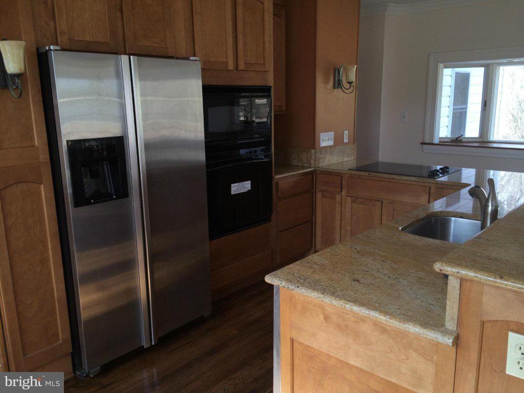 2912 Main Street Edgewater, MD 21037 - Photo 2 of 15 Kitchen