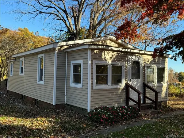 $1,600 | 134 North Pierpont Avenue, Newburgh, NY 12550