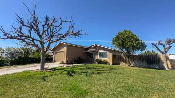 $295,000 | 700 South Corcoran Avenue, Avenal, CA 93204