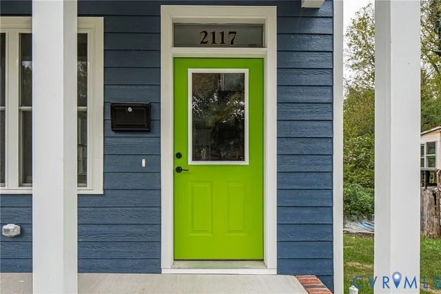 a view of an entryway of house