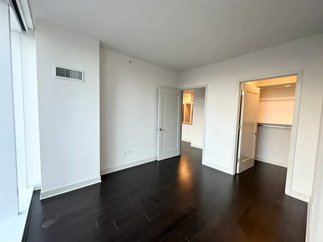 $3,128 | 313 West Wolf Point Plaza, Unit 1910, Chicago, IL 60654