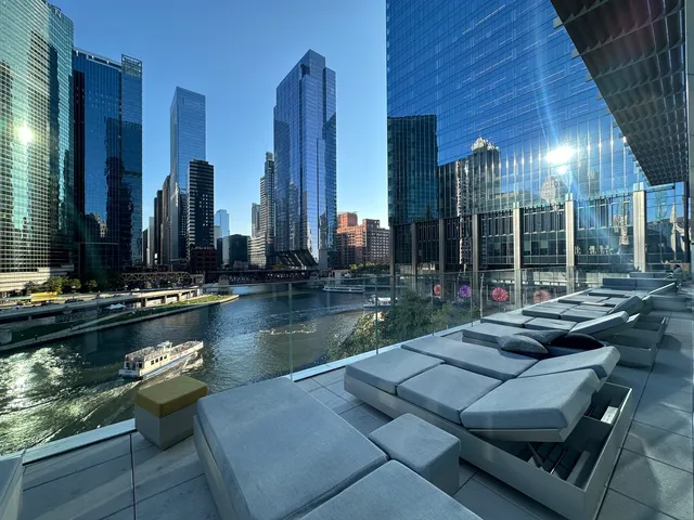$3,128 | 313 West Wolf Point Plaza, Unit 1910, Chicago, IL 60654
