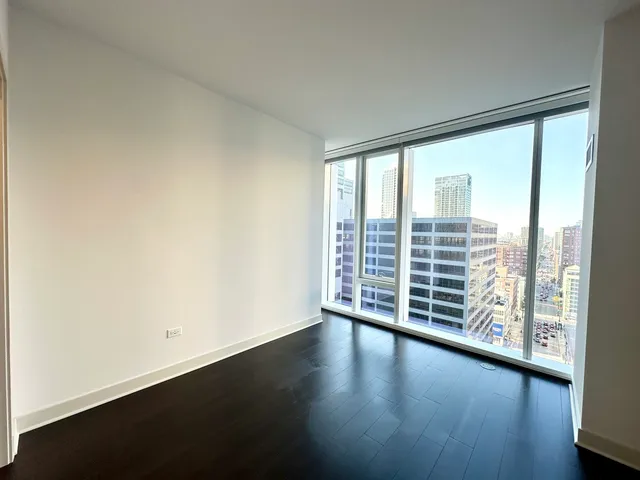 $3,128 | 313 West Wolf Point Plaza, Unit 1910, Chicago, IL 60654