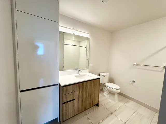 $3,128 | 313 West Wolf Point Plaza, Unit 1910, Chicago, IL 60654