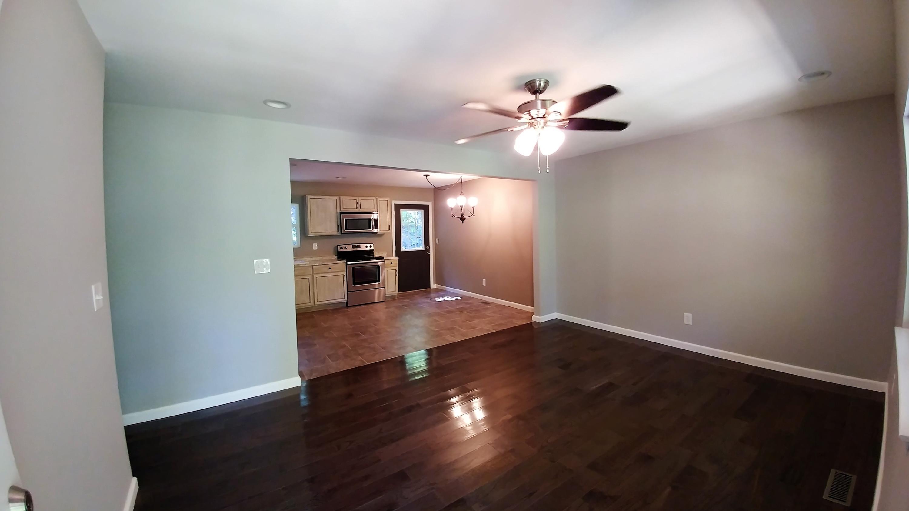 7010 Garfield Road Harrison, TN 37341 - Photo 8 of 34 Living Room