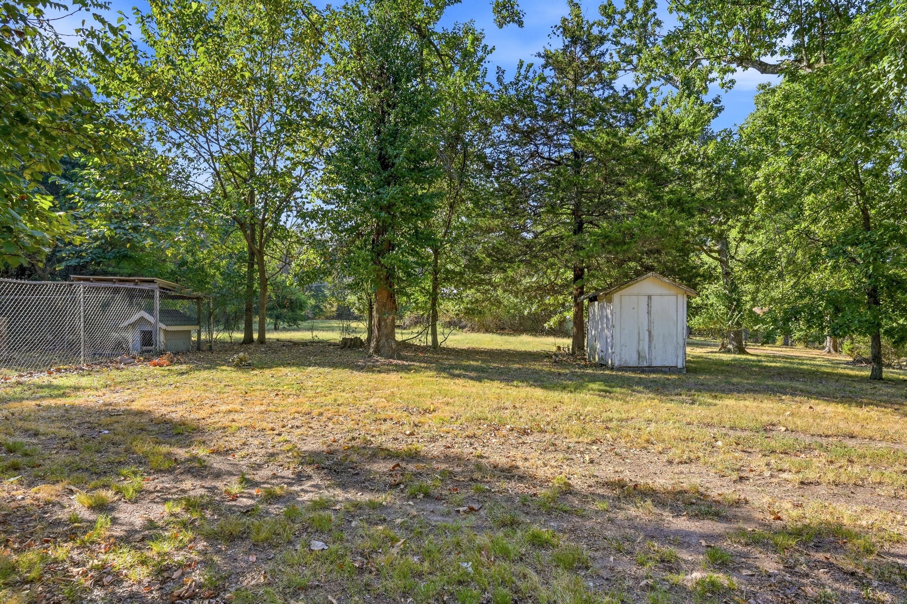 16997 State Rte HH Neosho, MO 64850 - Photo 42 of 52 043