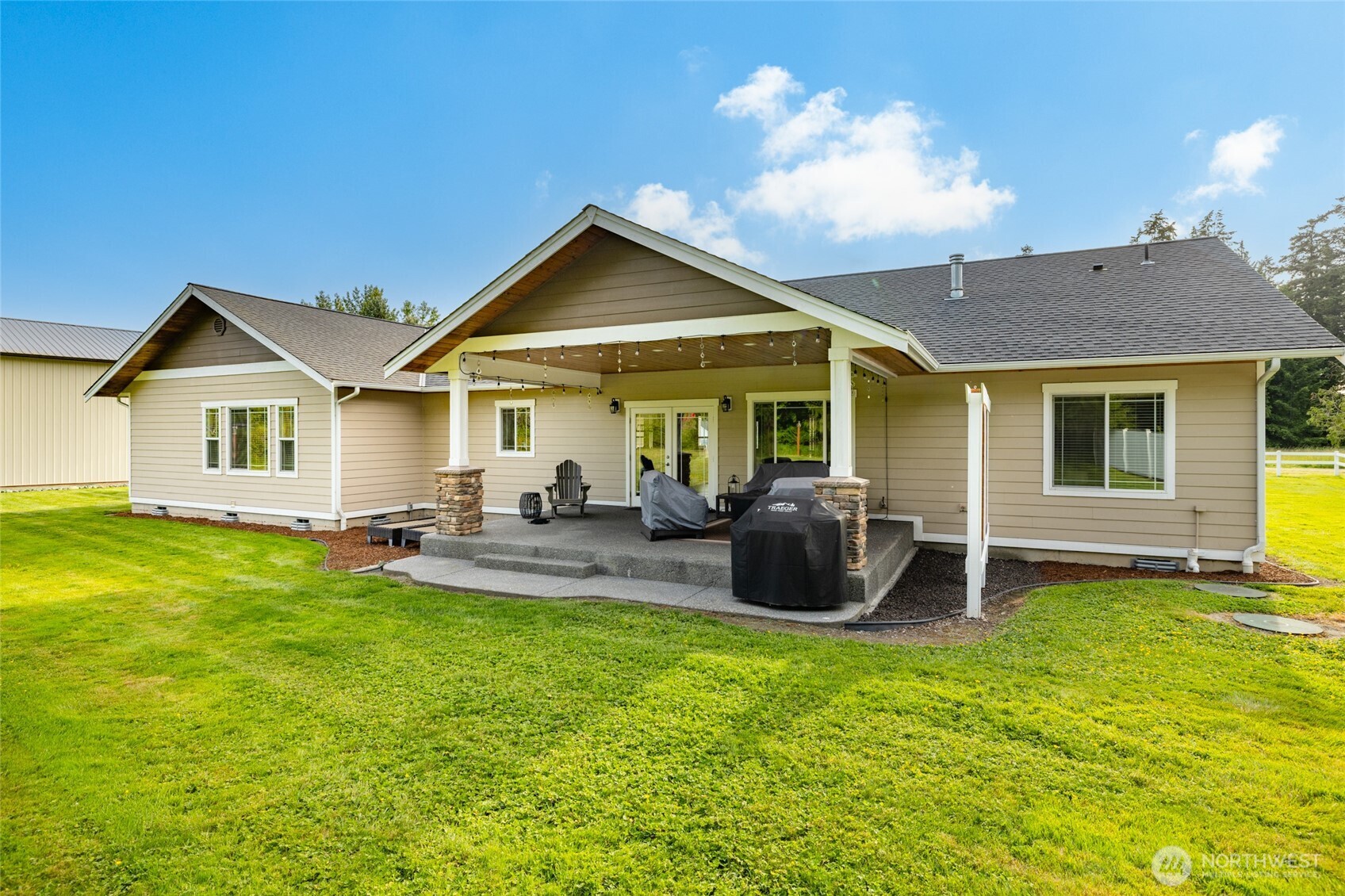 13837 Bayview Road Mount Vernon, WA 98273 - Photo 24 of 37