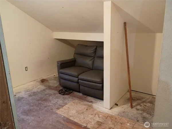 $340,000 | 20968 Broadway Street, Conway, WA 98238