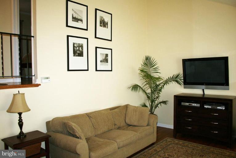 9640 Dundawan Road Nottingham, MD 21236 - Photo 5 of 8 Living Room #2
