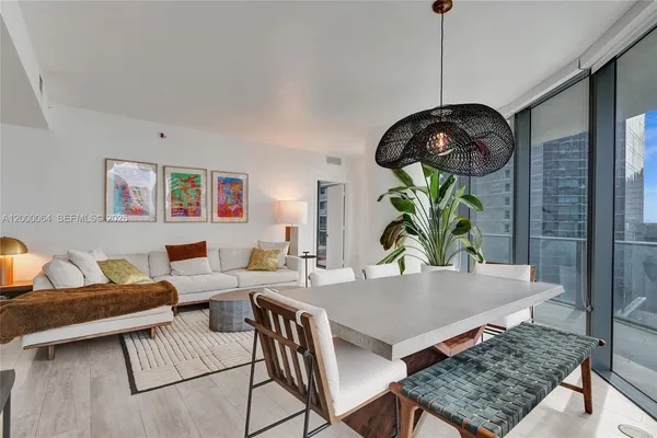 $7,250 | 45 Southwest 9th Street, Unit 1803, Miami, FL 33130