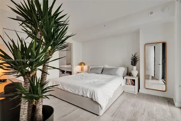 $7,250 | 45 Southwest 9th Street, Unit 1803, Miami, FL 33130