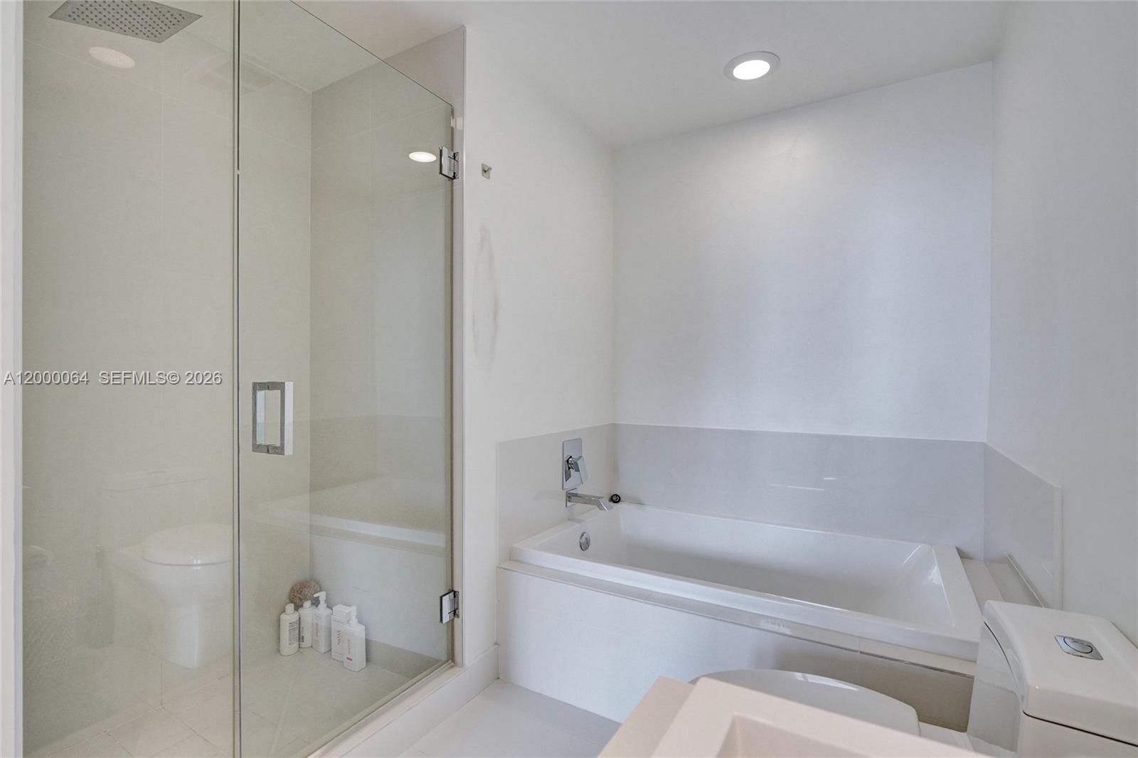 45 Southwest 9th Street, Unit 1803 Miami, FL 33130 - Photo 26 of 39