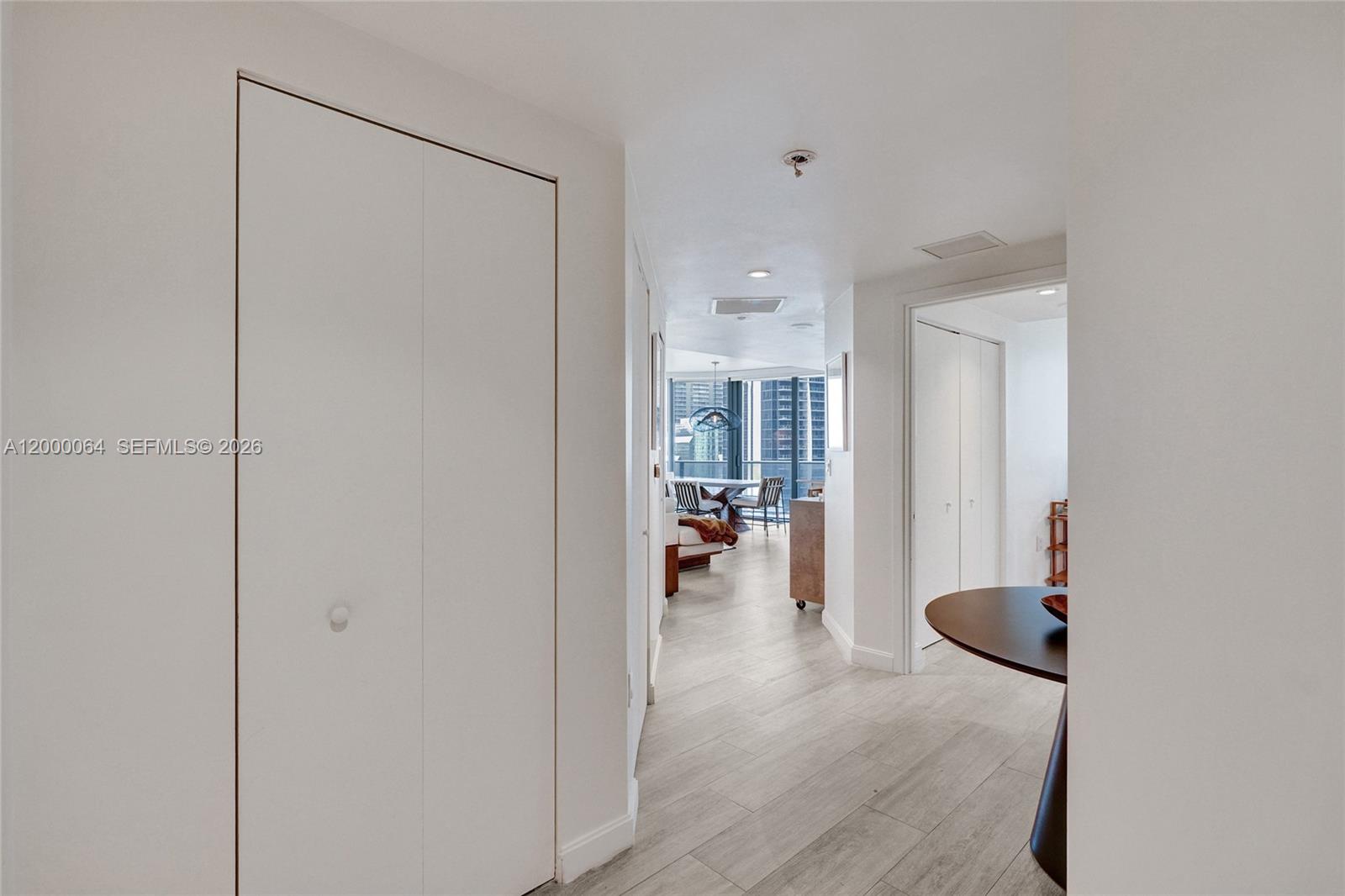 45 Southwest 9th Street, Unit 1803 Miami, FL 33130 - Photo 3 of 39 ART GALLERY