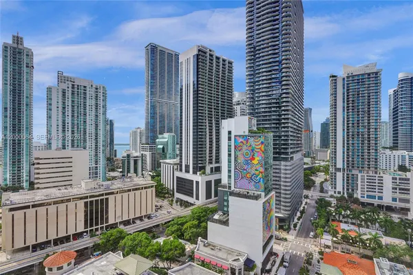 $7,250 | 45 Southwest 9th Street, Unit 1803, Miami, FL 33130