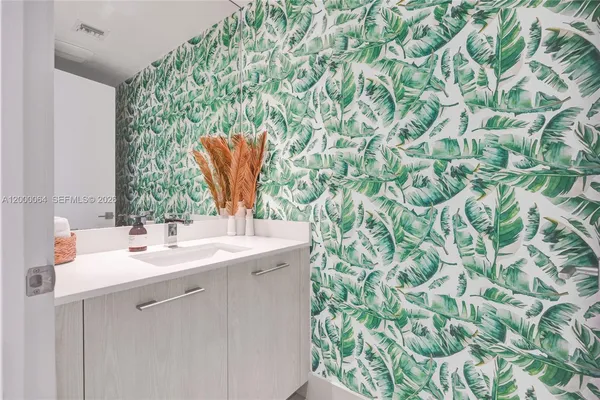 $7,250 | 45 Southwest 9th Street, Unit 1803, Miami, FL 33130