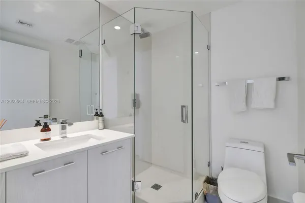 $7,250 | 45 Southwest 9th Street, Unit 1803, Miami, FL 33130