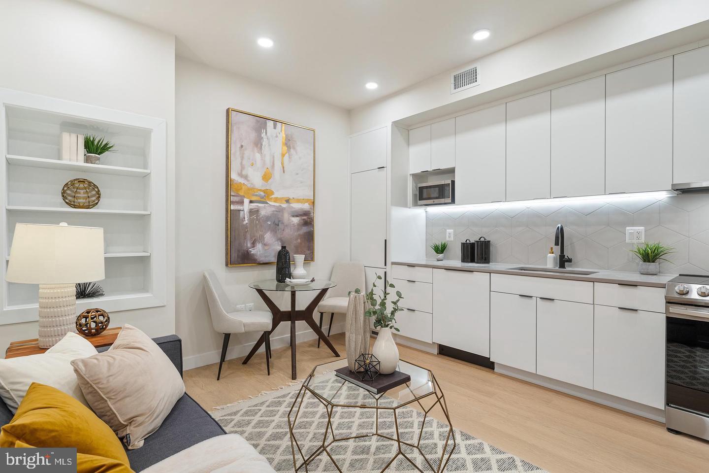 733 8th Street Southeast, Unit 1 Washington, DC 20003 - Photo 6 of 13