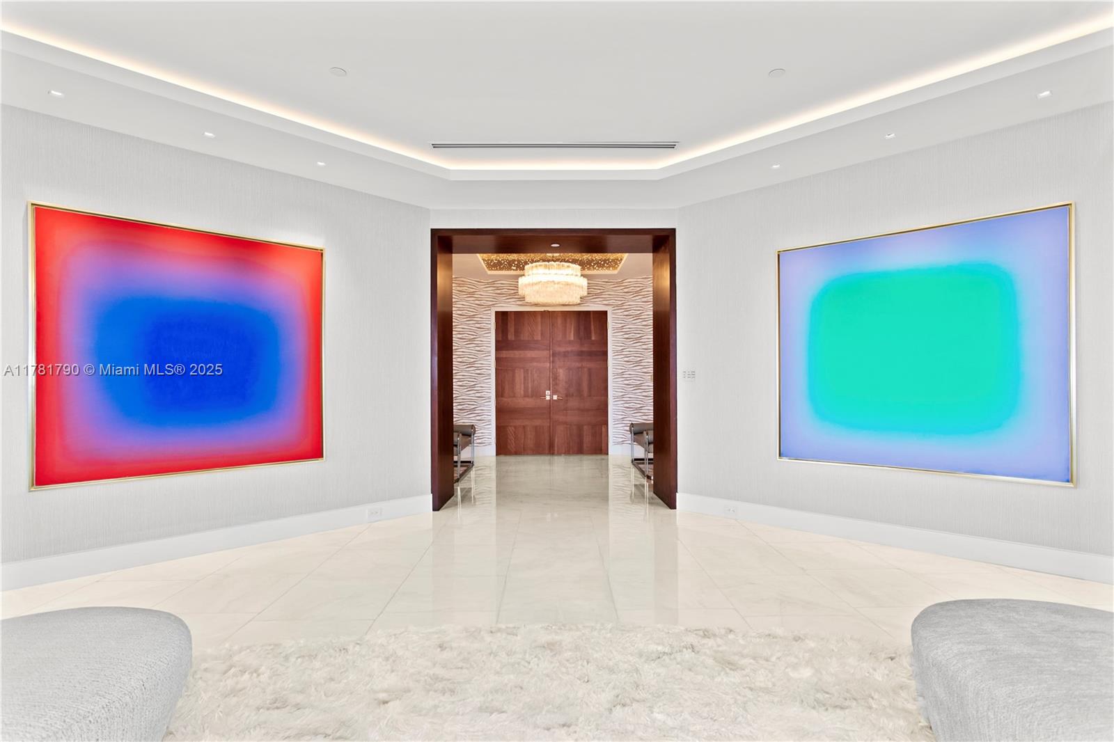 1425 Brickell Avenue, Unit PH4BCD Miami, FL 33131 - Photo 28 of 28 a view of an entryway