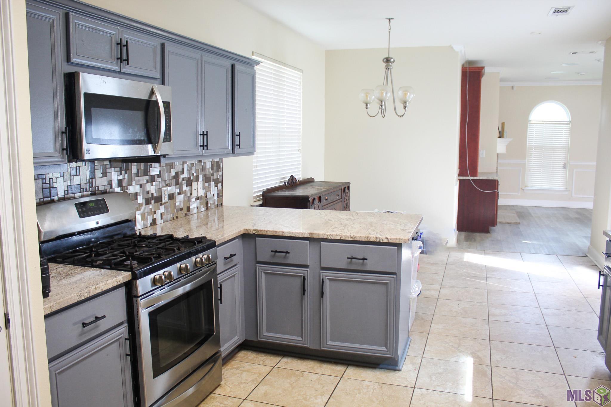 15430 Woodlore Drive Baton Rouge, LA 70816 - Photo 4 of 23