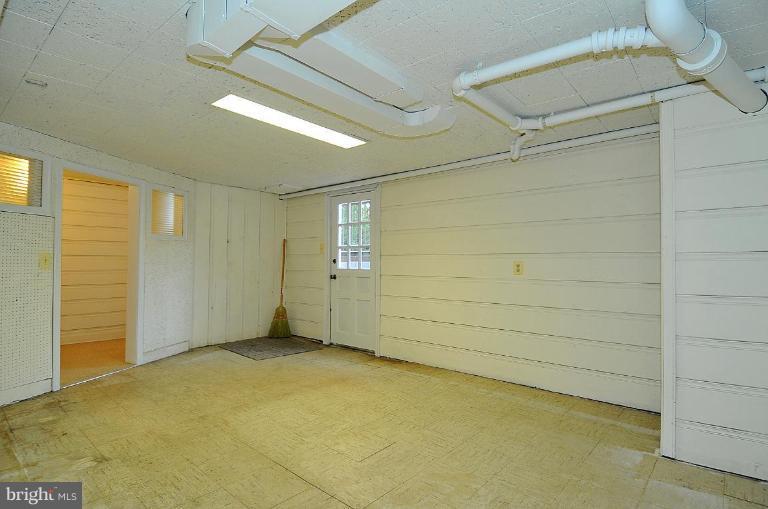 9518 St Andrews Way Silver Spring, MD 20901 - Photo 24 of 29
