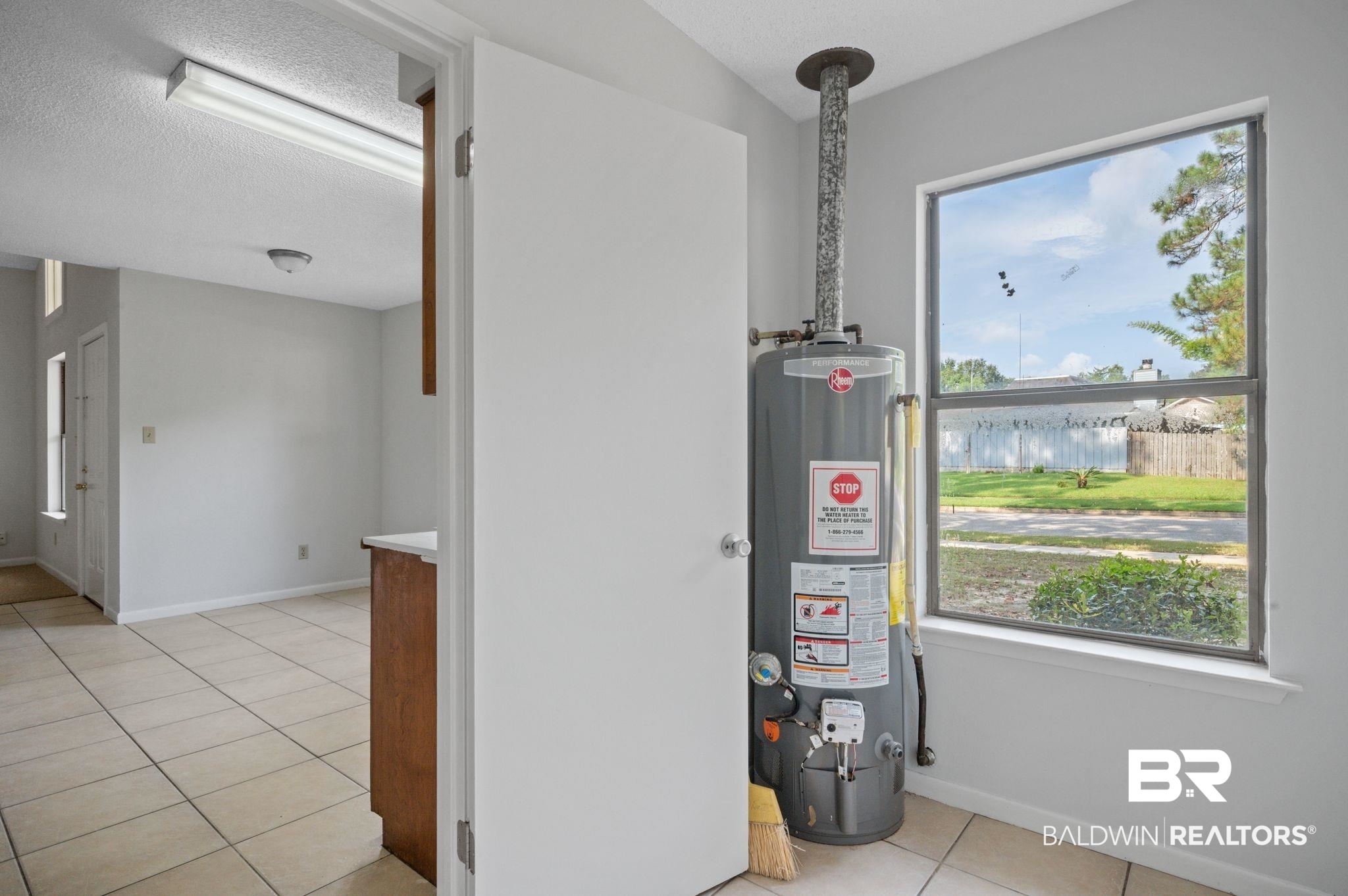 3701 Vista Ridge Drive Mobile, AL 36693 - Photo 33 of 33 Utilities featuring gas water heater