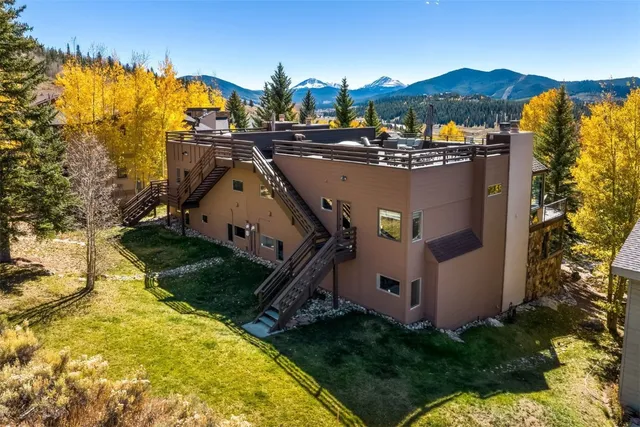 a view of a swimming pool