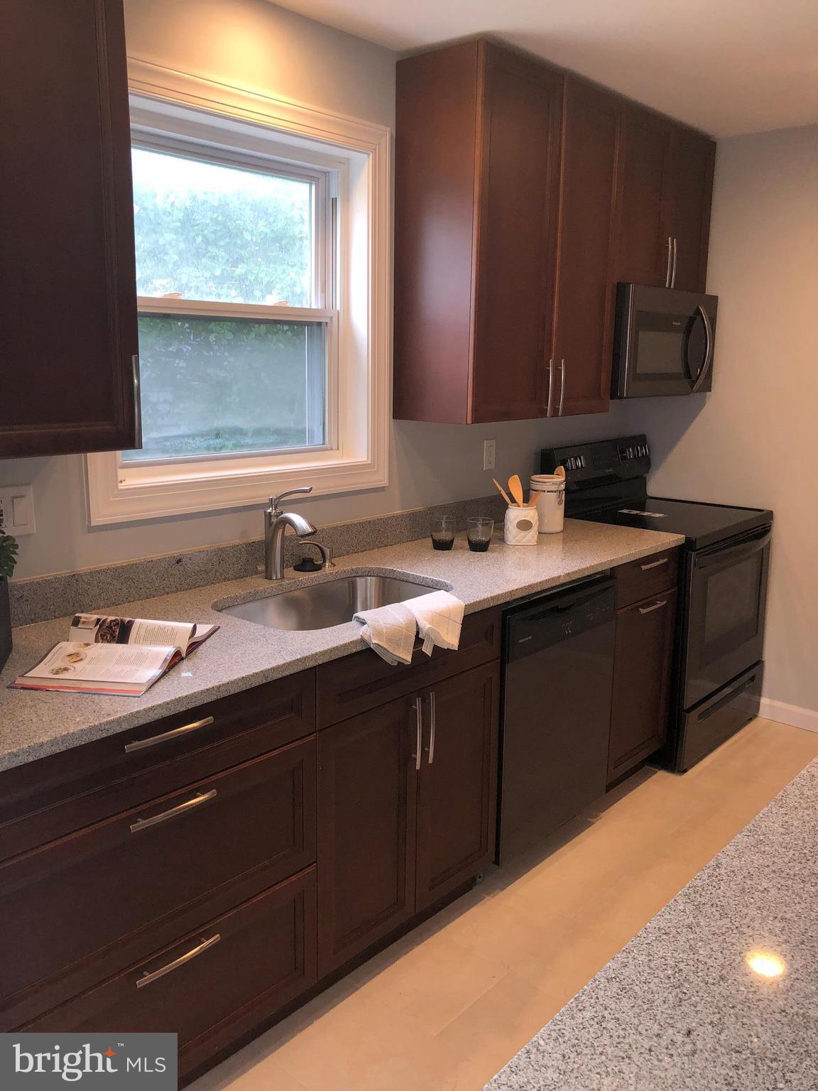10717 St Margarets Way Silver Spring, MD 20902 - Photo 11 of 20 Kitchen 3 of 4