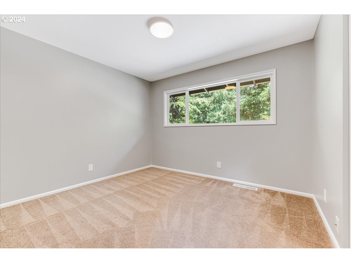 10930 Southwest Polsky Road Beaverton, OR 97005 - Photo 22 of 28