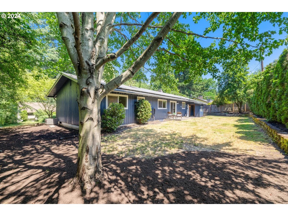 10930 Southwest Polsky Road Beaverton, OR 97005 - Photo 26 of 28