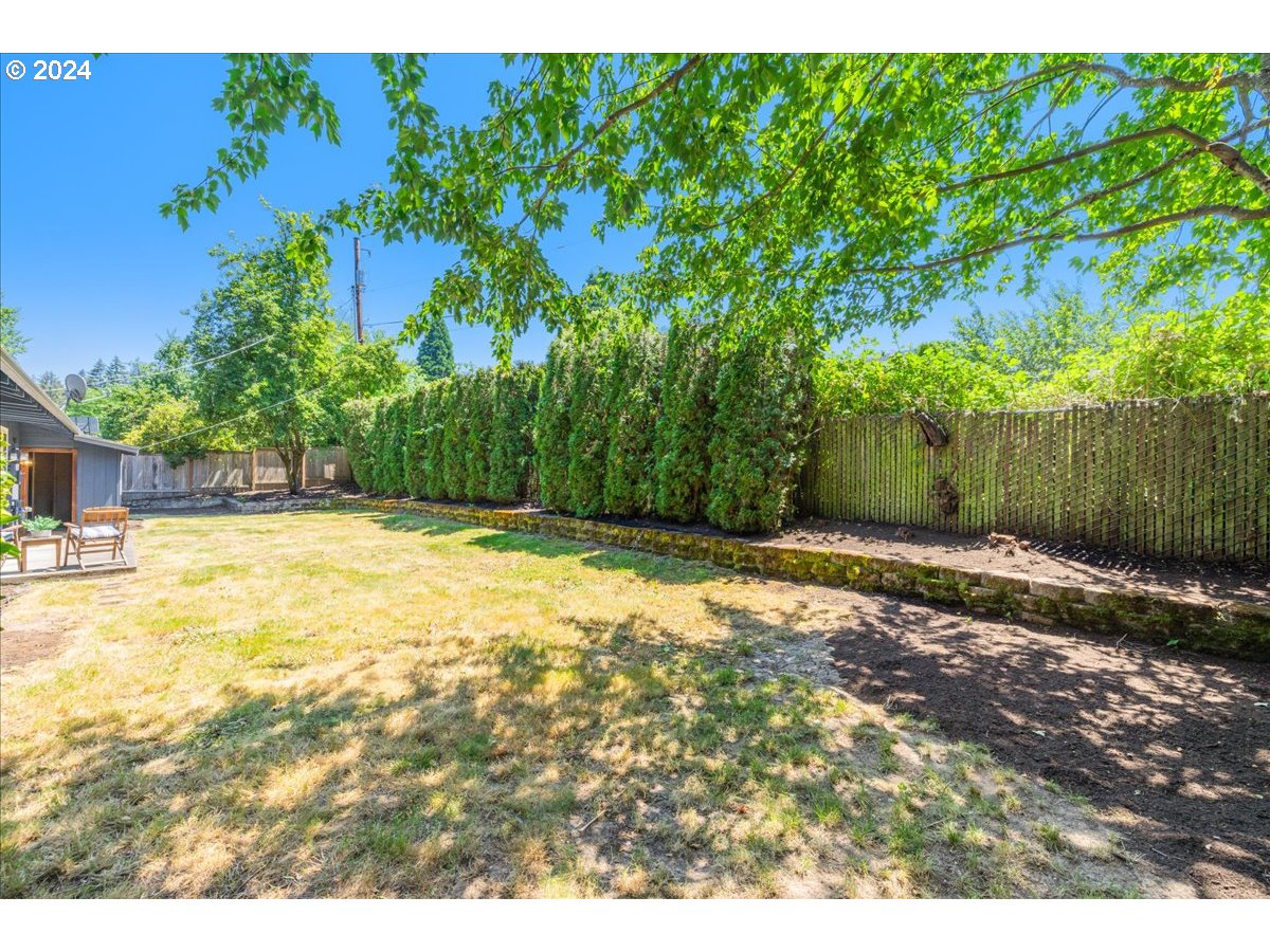 10930 Southwest Polsky Road Beaverton, OR 97005 - Photo 27 of 28