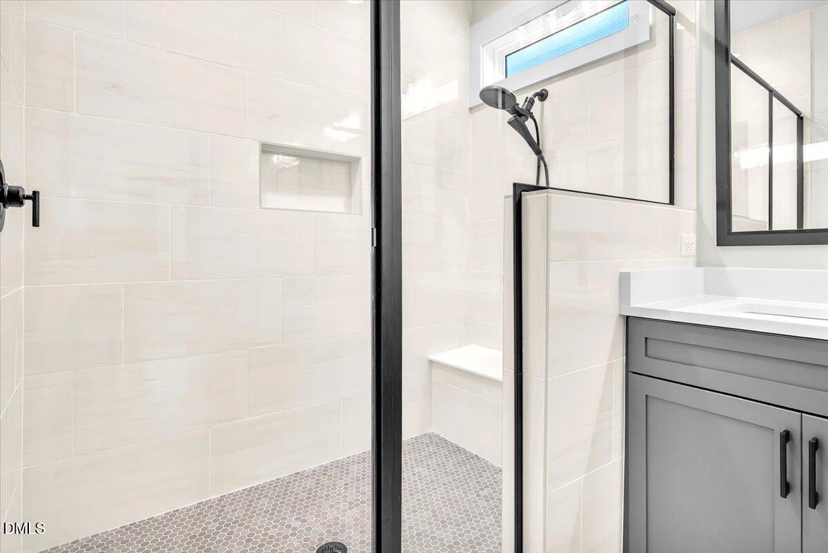 12916 Mallard Rock Road Zebulon, NC 27597 - Photo 24 of 68 Primary Suite Bath