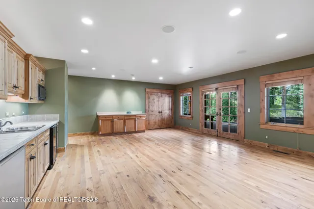 $5,750,000 | 5725 Caddis Fly Drive, Wilson, WY 83014