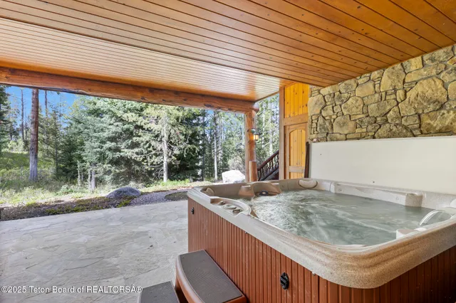$5,750,000 | 5725 Caddis Fly Drive, Wilson, WY 83014